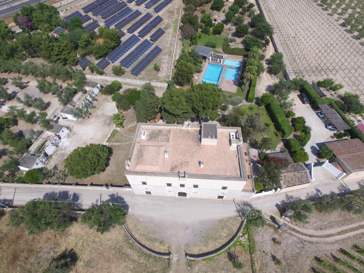 Villa Carcano Trani Exteriér fotografie